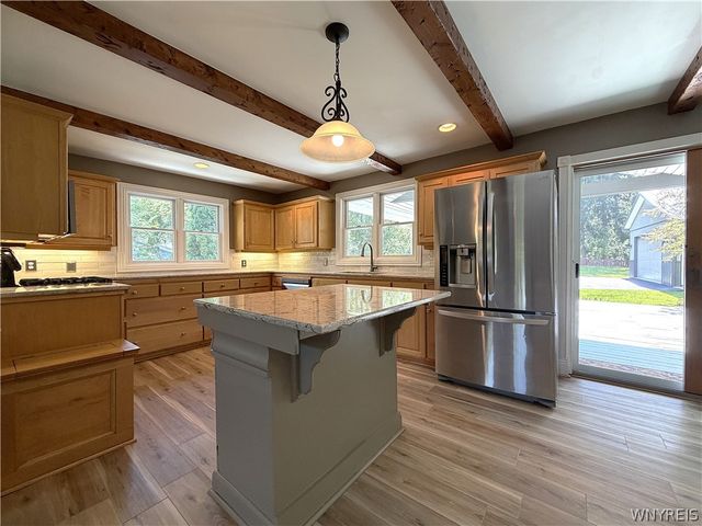 7422 Back Creek Road, Boston, NY 14075