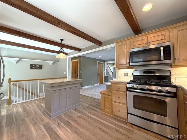 7422 Back Creek Road, Boston, NY 14075