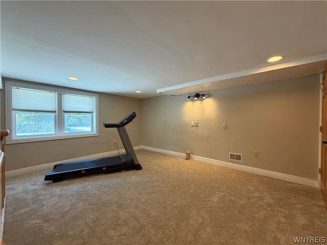 7422 Back Creek Road, Boston, NY 14075