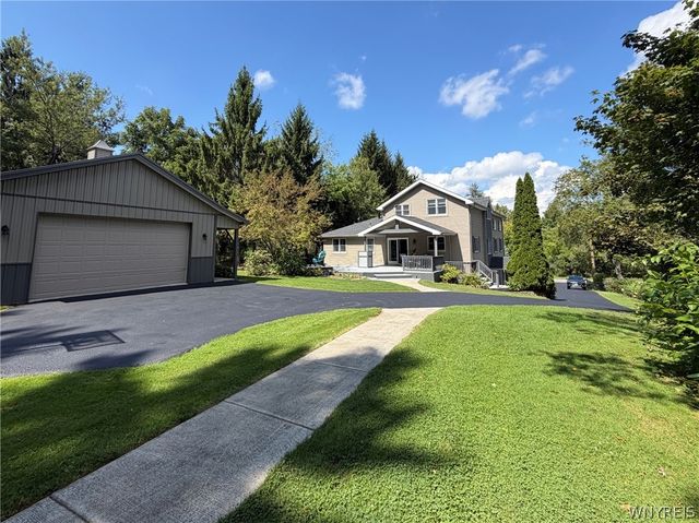 7422 Back Creek Road, Boston, NY 14075
