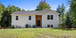17528 136th Avenue, Crockery Twp, MI 49448