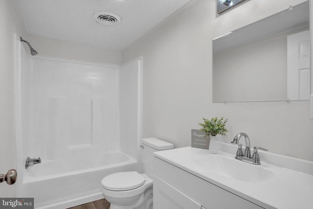 79 ALANA, York, PA 17402