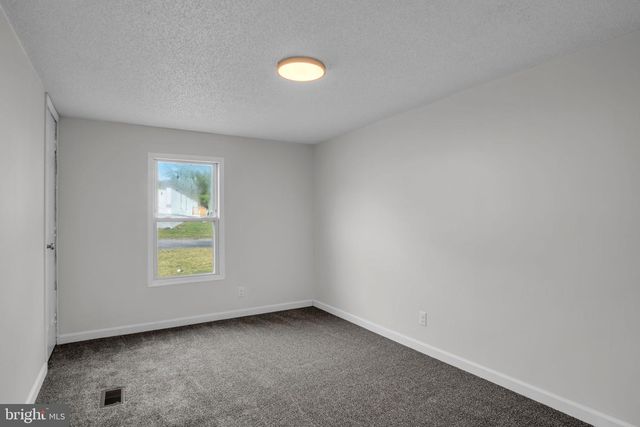 79 ALANA, York, PA 17402