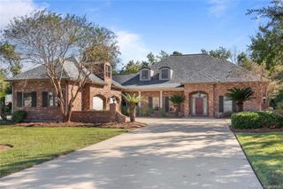 4817 Riverview Drive, Lake Charles, LA 70605