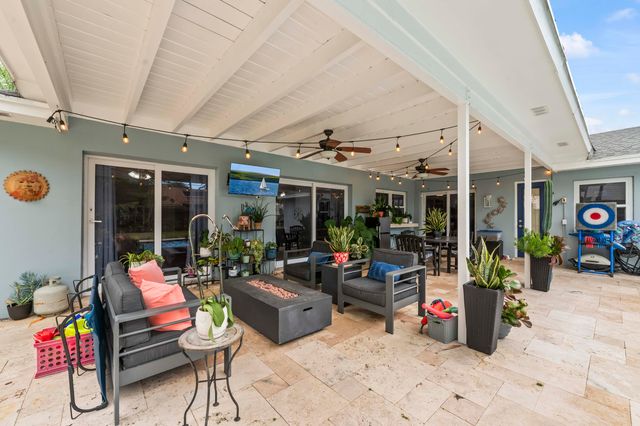 6427 Travis Road, Lake Clarke Shores, FL 33406