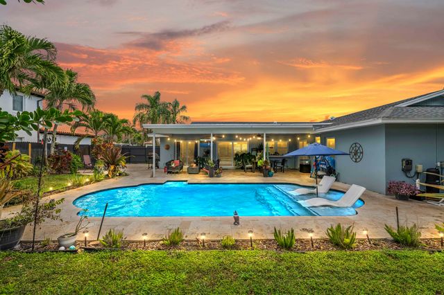 6427 Travis Road, Lake Clarke Shores, FL 33406