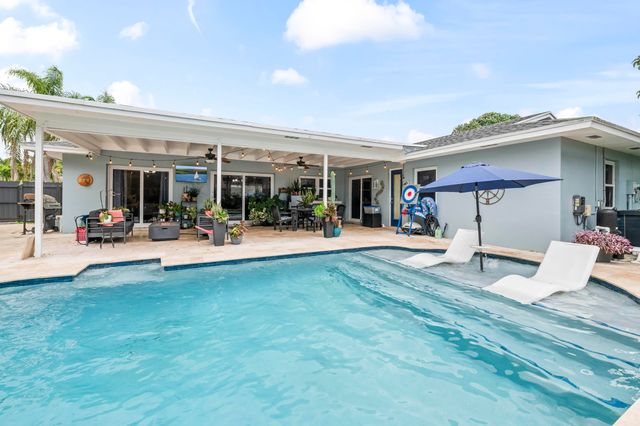 6427 Travis Road, Lake Clarke Shores, FL 33406