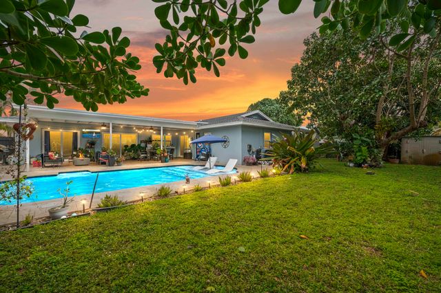 6427 Travis Road, Lake Clarke Shores, FL 33406