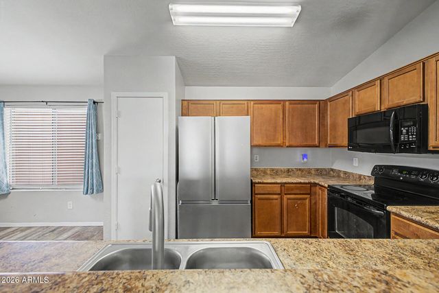 23866 W HUNTINGTON Drive, Buckeye, AZ 85326