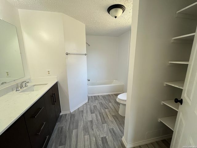 5037 Chimney Rock, Canyon Lake, TX 78133