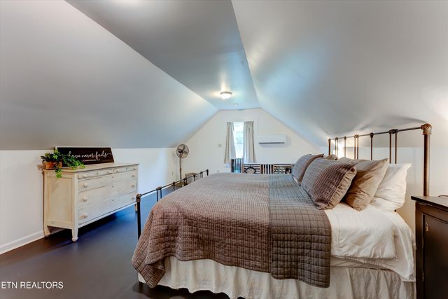 6039 Lindrick Lane, Maryville, TN 37801