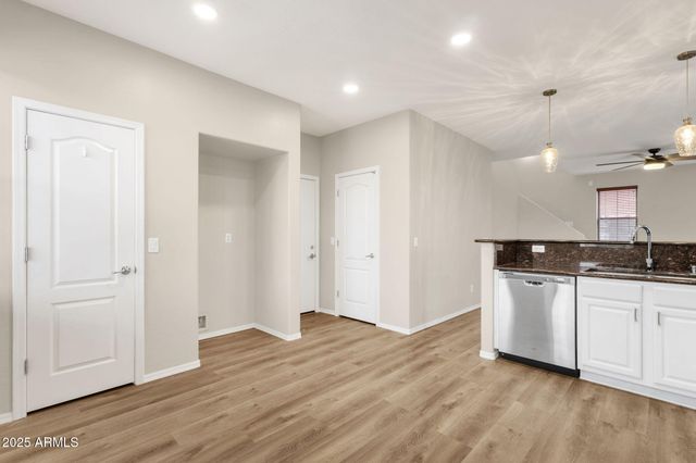 988 E REDONDO Drive, Gilbert, AZ 85296