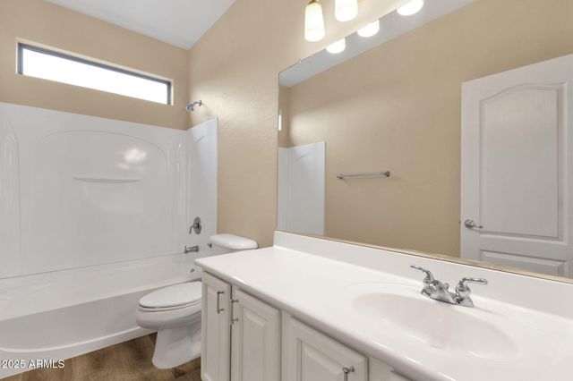 988 E REDONDO Drive, Gilbert, AZ 85296