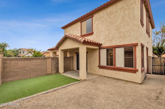 988 E REDONDO Drive, Gilbert, AZ 85296