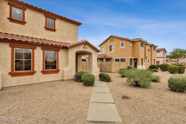 988 E REDONDO Drive, Gilbert, AZ 85296