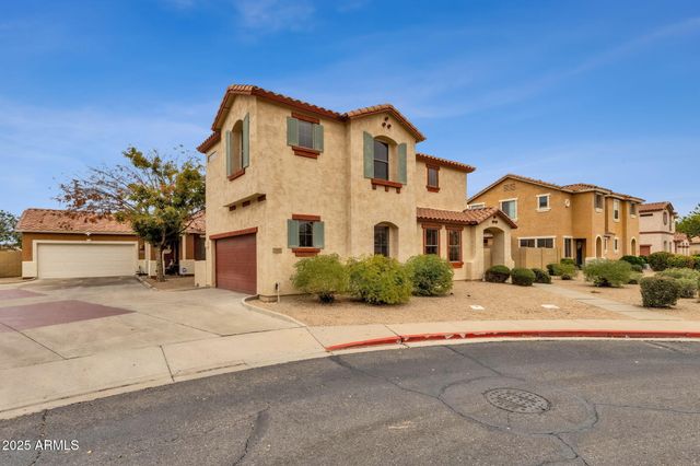 988 E REDONDO Drive, Gilbert, AZ 85296