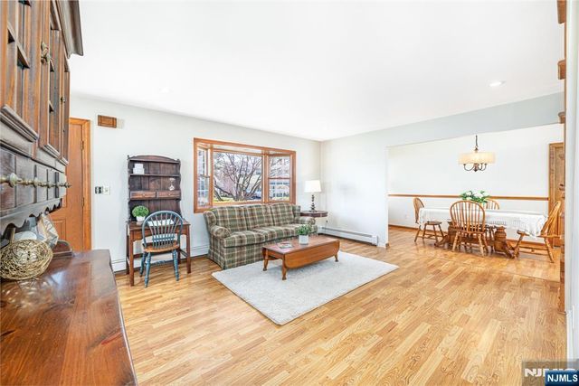 49 Meakin Avenue, Rochelle Park, NJ 07662
