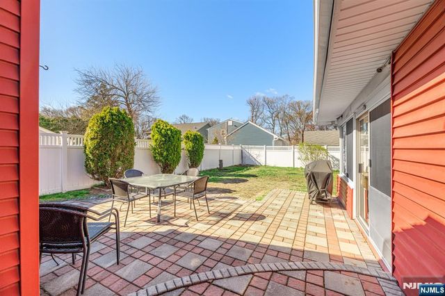 49 Meakin Avenue, Rochelle Park, NJ 07662