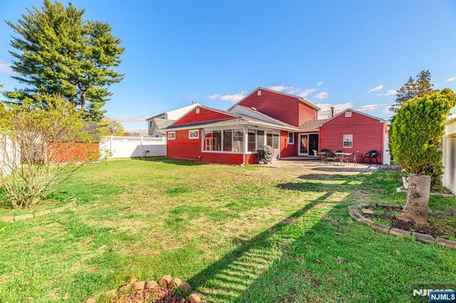 49 Meakin Avenue, Rochelle Park, NJ 07662