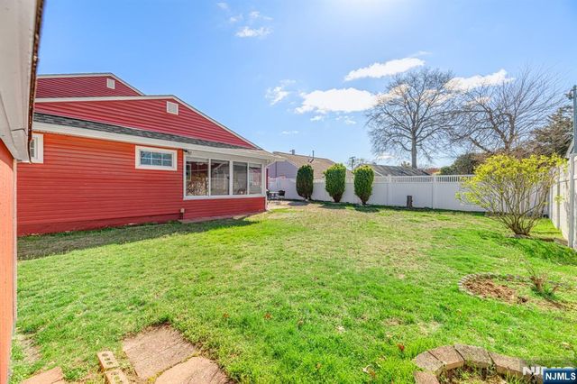 49 Meakin Avenue, Rochelle Park, NJ 07662