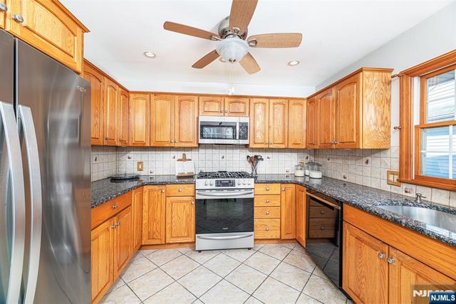 49 Meakin Avenue, Rochelle Park, NJ 07662