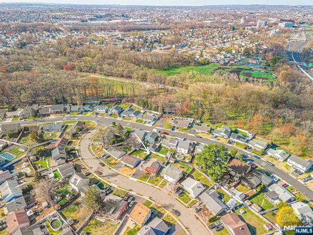 49 Meakin Avenue, Rochelle Park, NJ 07662
