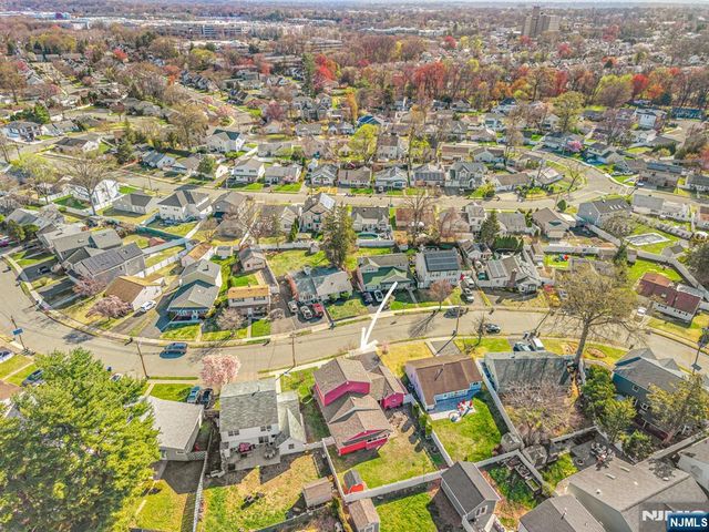 49 Meakin Avenue, Rochelle Park, NJ 07662