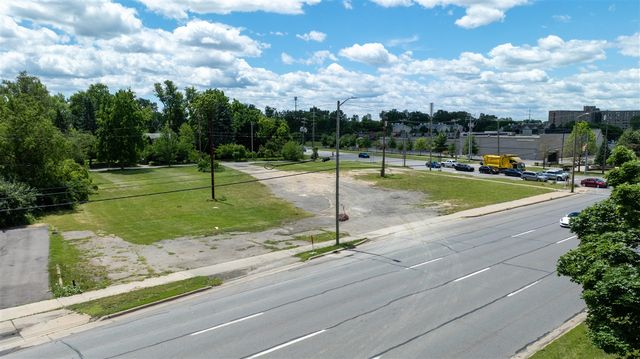 27341 Michigan Avenue, Inkster, MI 48141