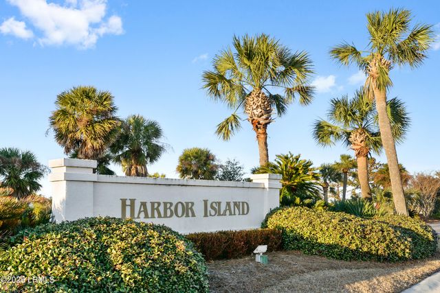 5 Cedar Reef Drive D213, Harbor Island, SC 29920