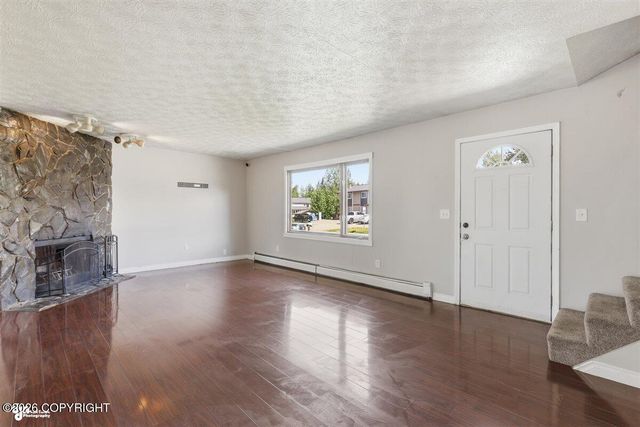 6730 Zurich Street, Anchorage, AK 99507