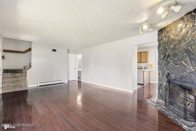 6730 Zurich Street, Anchorage, AK 99507