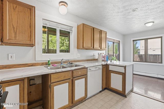 6730 Zurich Street, Anchorage, AK 99507