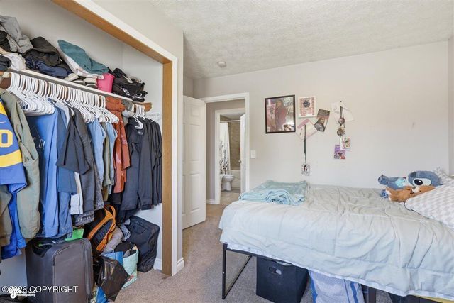 6730 Zurich Street, Anchorage, AK 99507