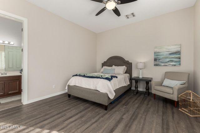 2124 E CANYON Place, Chandler, AZ 85249