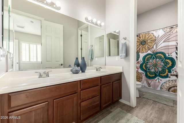 2124 E CANYON Place, Chandler, AZ 85249