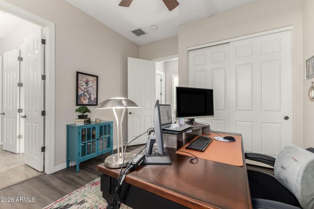 2124 E CANYON Place, Chandler, AZ 85249