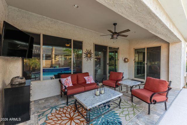 2124 E CANYON Place, Chandler, AZ 85249