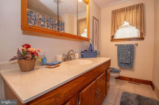 6 CYPRESS AVE, Wilmington, DE 19804