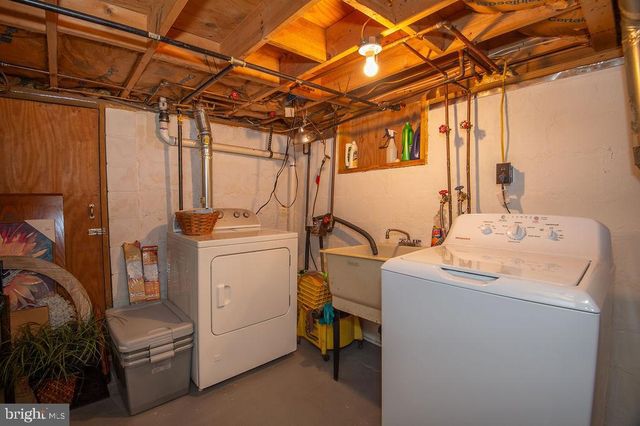 6 CYPRESS AVE, Wilmington, DE 19804