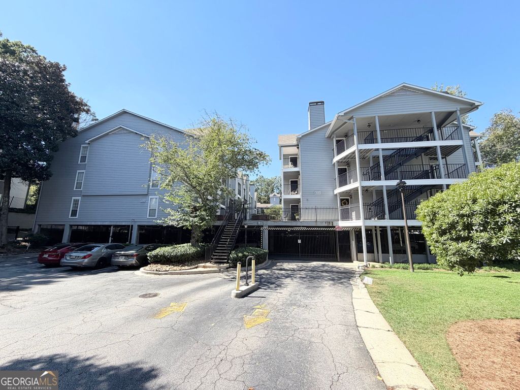 322 Granville Court, Atlanta, GA 30328 — exterior