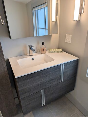 15 Myrtle Avenue 10A, Westport, CT 06880