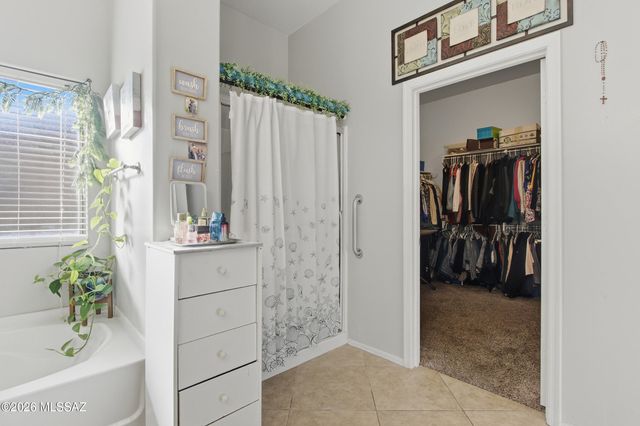 8286 W Calle Sancho Panza, Tucson, AZ 85757