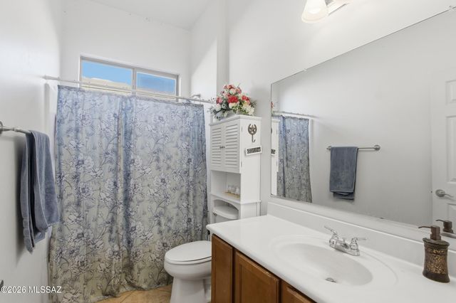 8286 W Calle Sancho Panza, Tucson, AZ 85757