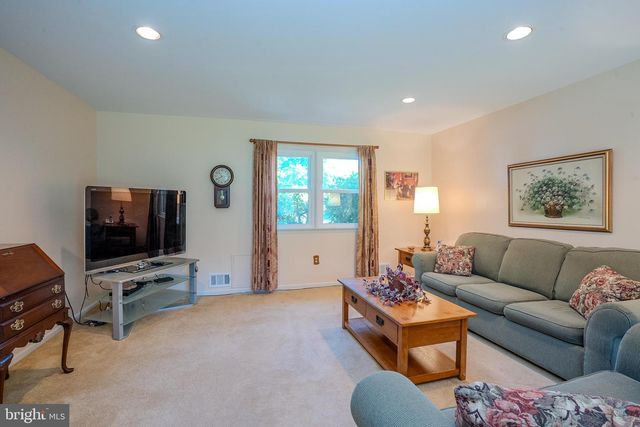 31 PULLMAN LOOP, Dayton, NJ 08810