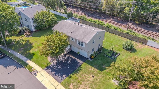 31 PULLMAN LOOP, Dayton, NJ 08810