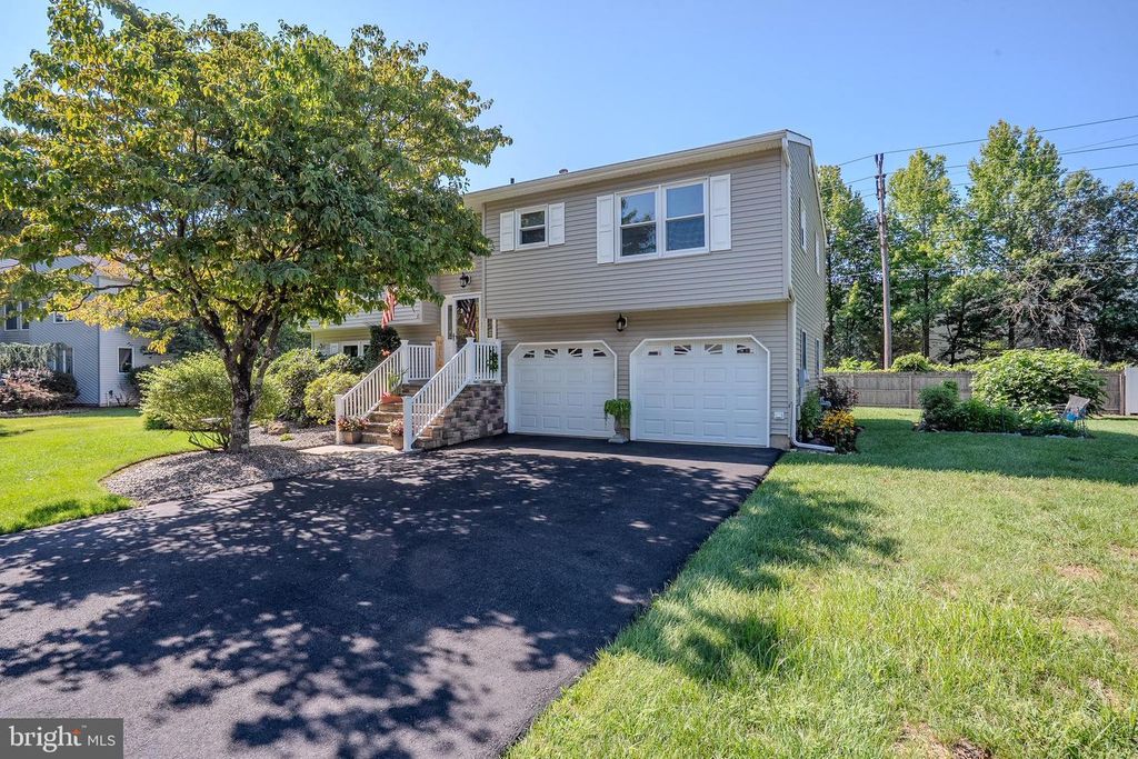 31 PULLMAN LOOP, Dayton, NJ 08810