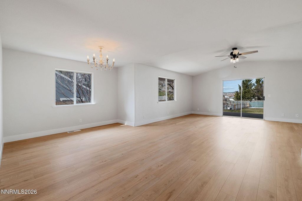 Image 4 of property listing at 3510 Comstock Drive, Reno, NV 89512