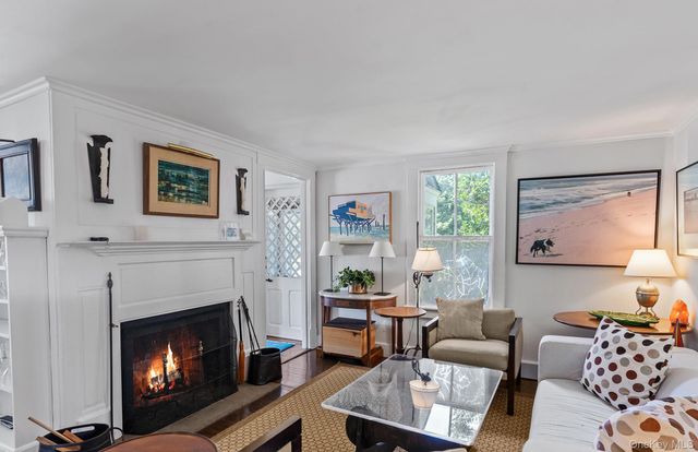 28 Bowden Square, Southampton, NY 11968