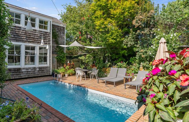 28 Bowden Square, Southampton, NY 11968