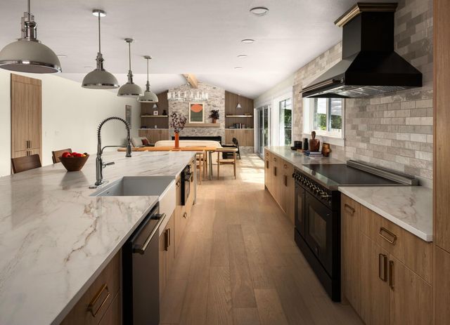 9305 Springwood DR, Austin, TX 78750